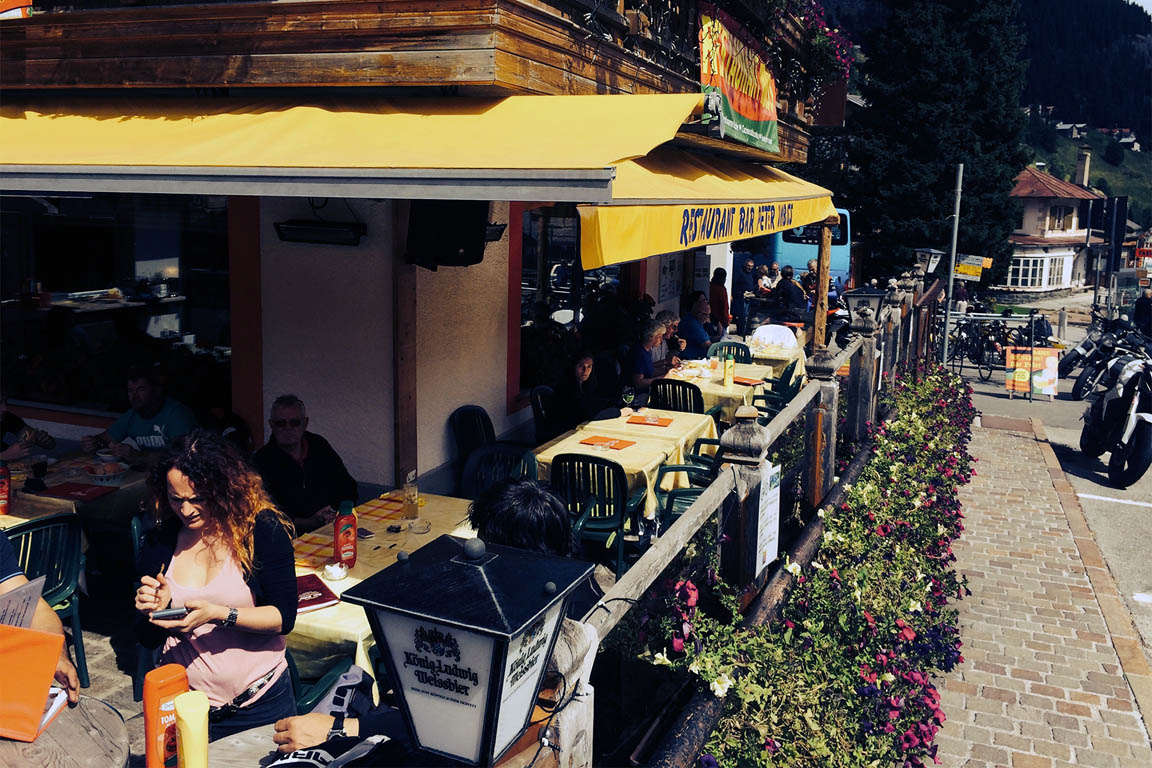 Terrazza al sole d'estate ristorante ad Arabba